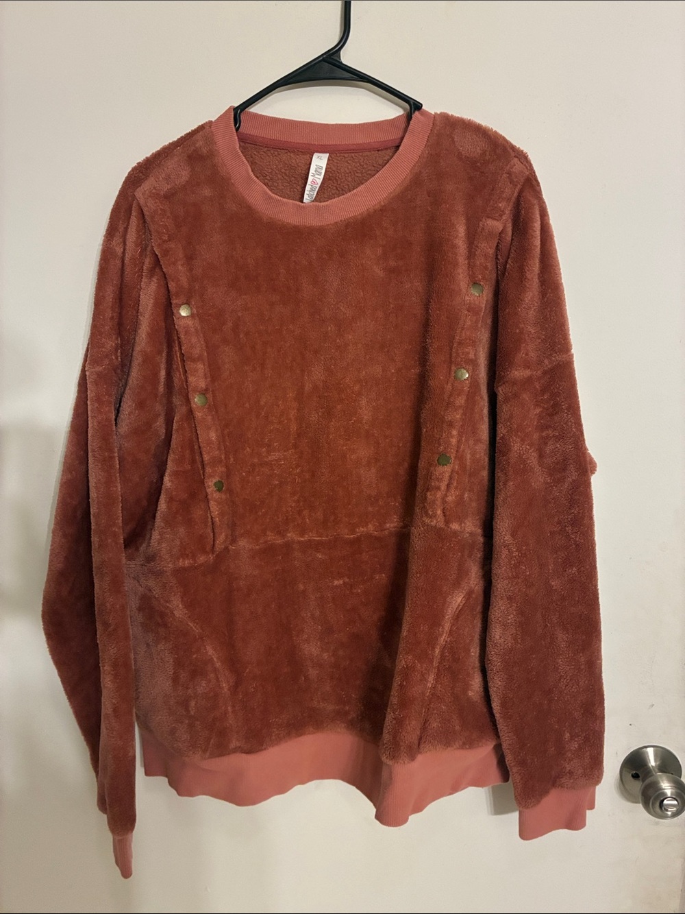 Latched Mama Plush Pullover in Rose